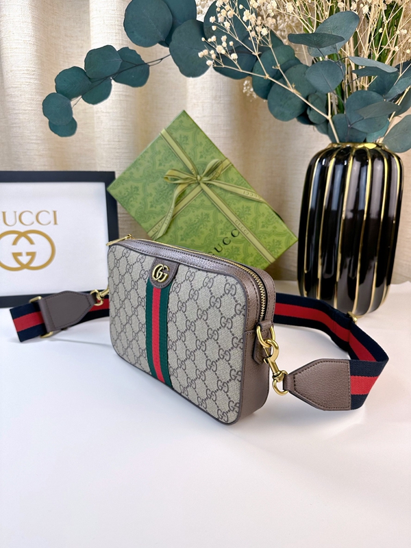 激安グッチバッグコピー側面デザイン